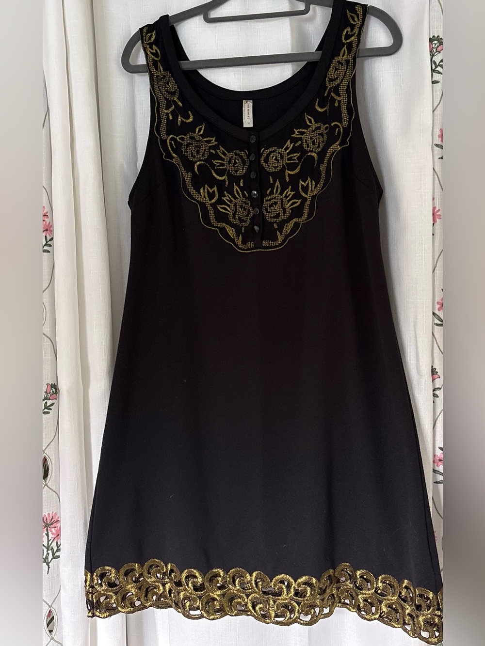 ✨🖤 Free People Embroidered Sundress 🖤✨